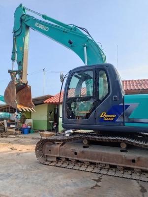 มาใหม่จ้า..KOBELCO SK200-6 เก่านอกแท้  สภาพสวย  เครื่องปั๊มแห้ง...มีลายแย๊ก...พร้อมใช้  โทร 089-3818694 จ๊อย