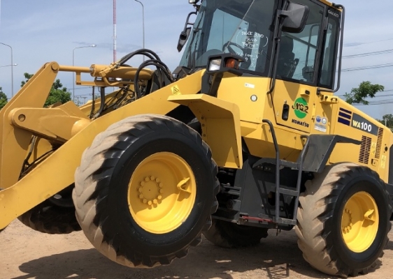 ขายรถตักล้อยาง KOMATSU WA100-5 แขนยาวพิเศษ นำเข้าเองจากญี่ปุ่น สภาพสวยพร้อมใช้ มีVDOการทำงานครับ