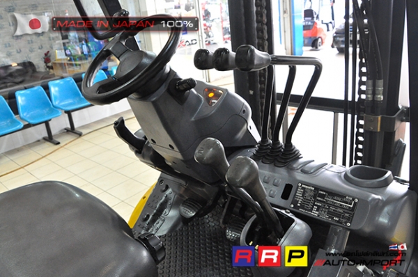 ขายรถโฟล์คลิฟท์มือสอง KOMATSU รุ่น FG30C-16-729204 นำเข้าจากประเทศญี่ปุ่น 100\% ไม่เคยใช้งานในไทย