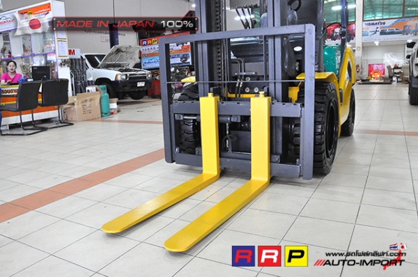 ขายรถโฟล์คลิฟท์มือสอง KOMATSU รุ่น FG30C-16-729204 นำเข้าจากประเทศญี่ปุ่น 100\% ไม่เคยใช้งานในไทย