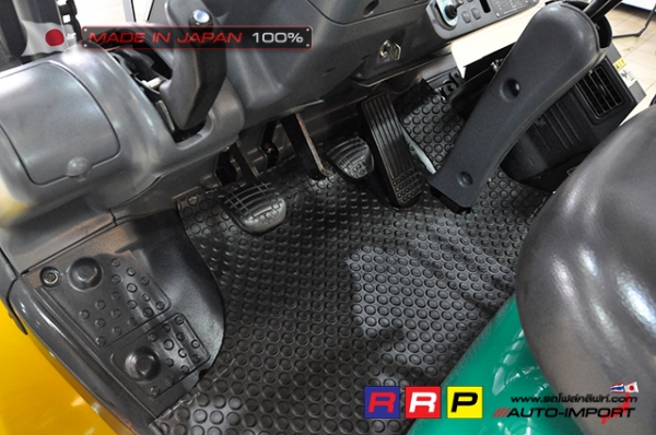 ขายรถโฟล์คลิฟท์มือสอง KOMATSU รุ่น FG30C-16-729204 นำเข้าจากประเทศญี่ปุ่น 100\% ไม่เคยใช้งานในไทย