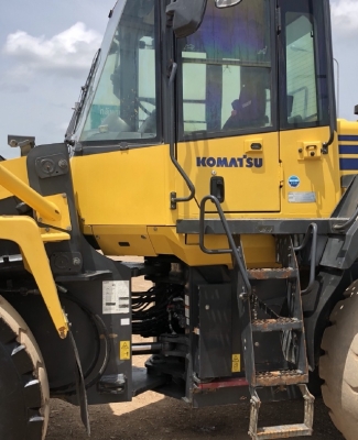 ขายรถตักล้อยาง KOMATSU WA380-6 ปี 2010 รถนอกนำเข้าจากญี่ปุ่น สภาพสวยพร้อมใช้ มีVDOการทำงานครับ