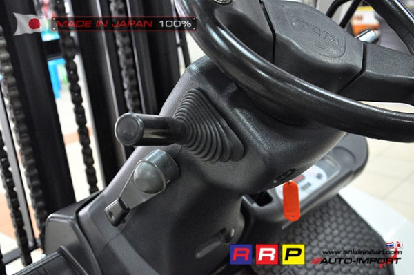 ขายรถโฟล์คลิฟท์มือสอง TCM รุ่น FD30T3K-2R900111 นำเข้าจากประเทศญี่ปุ่น 100\% ไม่เคยใช้งานในไทย