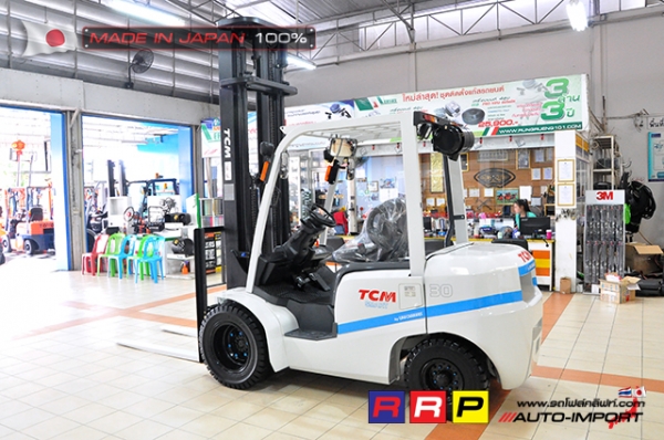 ขายรถโฟล์คลิฟท์มือสอง TCM รุ่น FD30T3K-2R900111 นำเข้าจากประเทศญี่ปุ่น 100\% ไม่เคยใช้งานในไทย