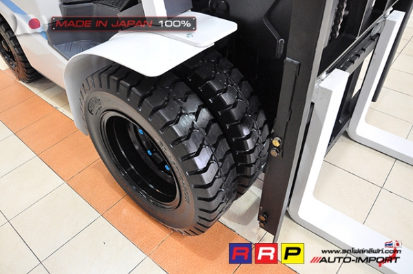 ขายรถโฟล์คลิฟท์มือสอง TCM รุ่น FD30T3K-2R900111 นำเข้าจากประเทศญี่ปุ่น 100\% ไม่เคยใช้งานในไทย