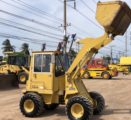 ขายรถตักล้อยาง TCM 810A-2 (เทียบเท่า WA30) (1,XXX ชั่วโมง) นำเข้าเองจากญี่ปุ่น สภาพสวยพร้อมใช้  มีVDOครับ
