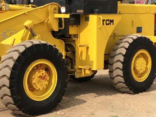 ขายรถตักล้อยาง TCM 50BZ2 (เท่าเทียบ WA200) นำเข้าเองจากญี่ปุ่น สภาพสวยพร้อมใช้ มีVDOการทำงานครับ