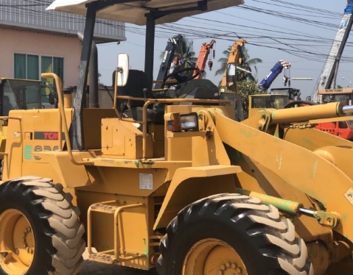 ขายรถตักล้อยาง TCM E830 นำเข้าเองจากญี่ปุ่น สภาพสวยพร้อมใช้ มีVDOการทำงานครับ