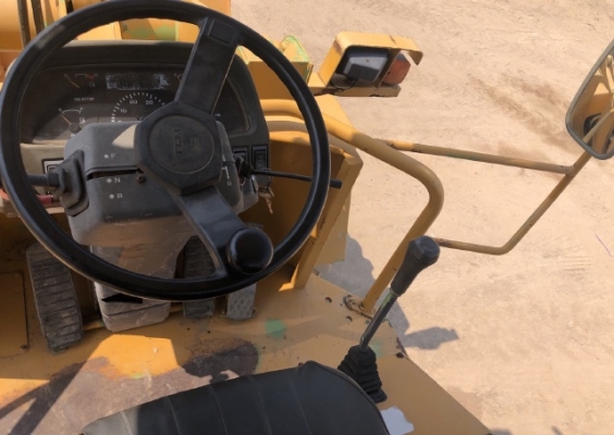 ขายรถตักล้อยาง TCM E830 นำเข้าเองจากญี่ปุ่น สภาพสวยพร้อมใช้ มีVDOการทำงานครับ