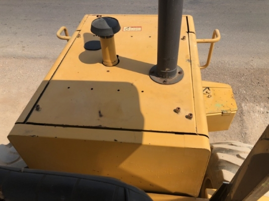 ขายรถตักล้อยาง TCM E830 นำเข้าเองจากญี่ปุ่น สภาพสวยพร้อมใช้ มีVDOการทำงานครับ