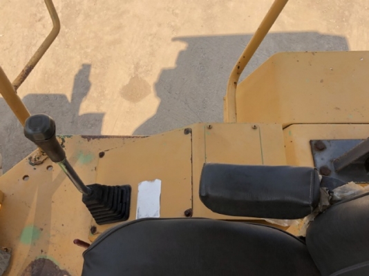 ขายรถตักล้อยาง TCM E830 นำเข้าเองจากญี่ปุ่น สภาพสวยพร้อมใช้ มีVDOการทำงานครับ