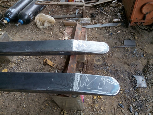 ขายปลอกงายาว 2เมตรเหล็กหนา 6มิลรถ 3ตัน