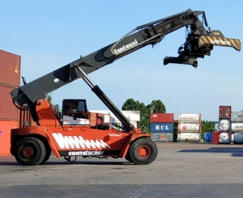 ขายรถเครน FANTUZZI. 45 ตันราคา 5,500,000 ขายรถเครน FANTUZZI. 45 ตันราคา 5,500,000