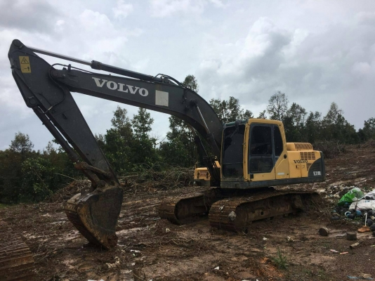 ขายรถแบคโฮ VOLVO สวยสภาพพร้อมไช้เอกสารทะเบียน ขายรถแบคโฮ VOLVO สวยสภาพพร้อมไช้เอกสารทะเบียน