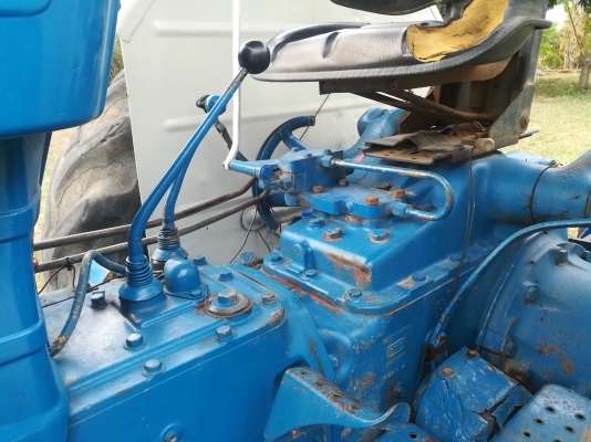 ขายฟอร์ดเก่านอกสภาพสวย