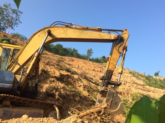 ขาย KOMATSU PC100-3 ไฟตัดไม่มีเอกสารราคา 280,000 ขาย KOMATSU PC100-3 ไฟตัดไม่มีเอกสารราคา 280,000