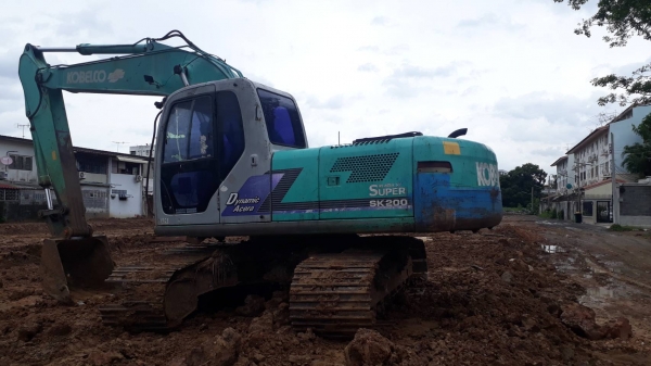 ขาย KOBELCO Sk200-6 YN10 ไฟเต็มเอกสารอินวอยราคา 780,000