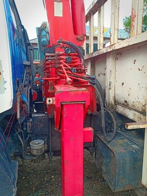 ขายรถหกล้อติดเครน 5ตัน