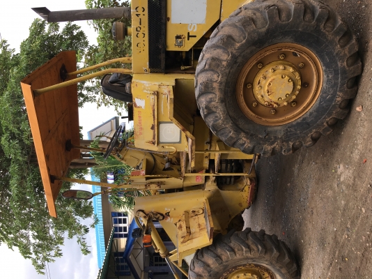 ขายรถตักล้อยาง CAT910