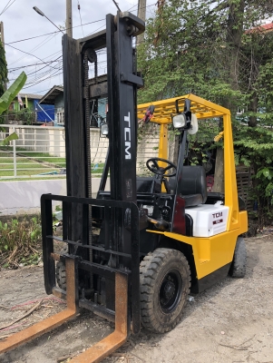 TCMฟอร์คลิฟต์ เสาสูง4เมตร เครื่องIsuzu สีสวย พร้อมใช้งาน