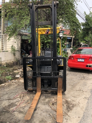 TCMฟอร์คลิฟต์ เสาสูง4เมตร เครื่องIsuzu สีสวย พร้อมใช้งาน