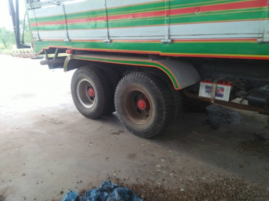 รถสิบล้อฮีโน่F18