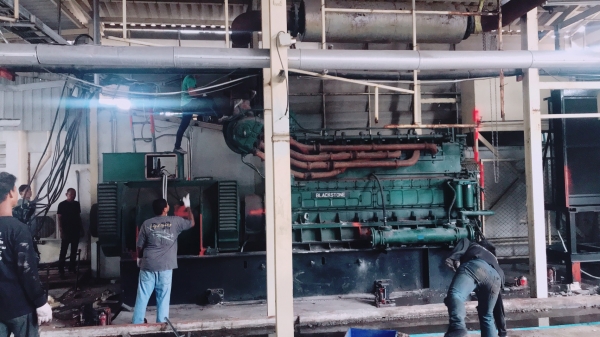 ขายเครื่องปั่นไฟยักษ์ใหญ่ 2575KVA แบรคสโตนใช้ได้น้ำมันเตาและดีเซลเป็นเครื่องแสตนบายไม่ค่อยได้ใช้ราคา 950,000