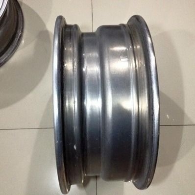 3500/4วงล้อแท้ TOYOTA 15 นิ้ว ดุม 6.5 เซน PCD6รู139 กว้าง 6 นิ้ว ET 29  -เซนเตอร์ดุมกลาง กว้าง 6.5 เซนติเมตร