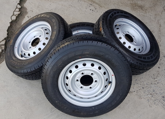 ล้อกะทะขอบ15 6รู139 ยาง215/70/15  4 ล้อ