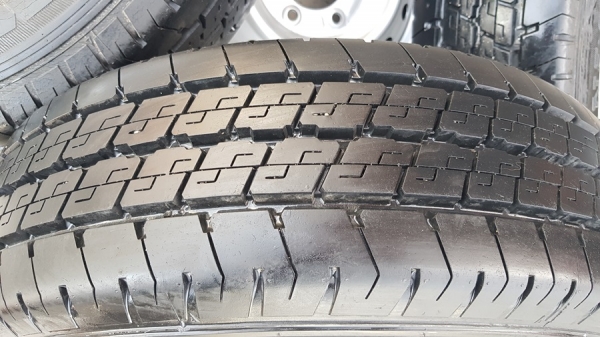 ล้อกะทะขอบ15 6รู139 ยาง215/70/15 4 ล้อ ล้อกะทะขอบ15 6รู139 ยาง215/70/15 4 ล้อ