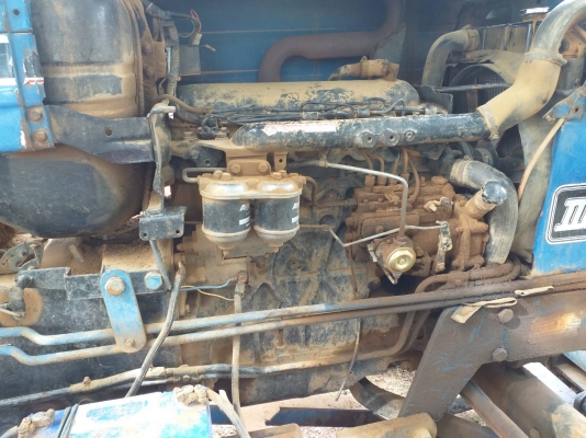 FORD 6610 รถไถเพลาเดียว เสื้อลาย เครื่องแรงดีพร้อมใช้งาน อุปกรณ์ครบ ใบดันหน้า ผานพรวน 6 ระบบไฮดรอลิกส์ยกหางขึ้นลงปกติดี ช่วงล่างดี ยางสภาพพอใช้งานได้ ราคาต่อรองได้ครับ