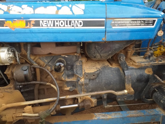 FORD 6610 รถไถเพลาเดียว เสื้อลาย เครื่องแรงดีพร้อมใช้งาน อุปกรณ์ครบ ใบดันหน้า ผานพรวน 6 ระบบไฮดรอลิกส์ยกหางขึ้นลงปกติดี ช่วงล่างดี ยางสภาพพอใช้งานได้ ราคาต่อรองได้ครับ