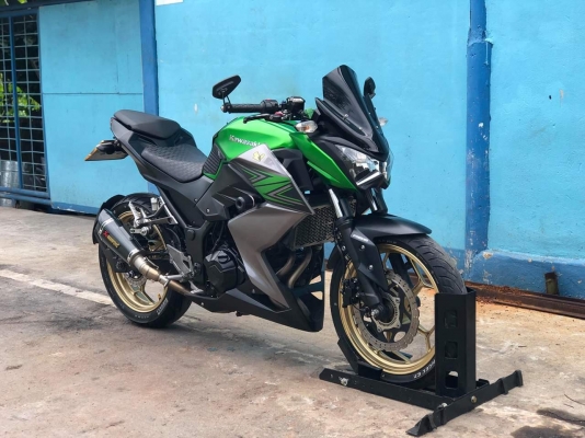 ขาย74,500บาท Z300 abs ปี2016 (ปลายปี)  ????รายละเอียดรถ???? Z300 abs ปี2016 (ปลายปี) ไมล์35,***โลแท้ เพิ่งเซอร์วิสมาเดือนที่แล้ว -สีเดิมทั้งคันไร้ตำหนิสวยมากคันนี้ -รถลงหน้า18 เปลี่ยนโครงใหม่แจ้งลงเล่มแล้ว ศูนย์ตรง -เอกสารครบพร้อมโอน ภาษี62  ????ของแต่ง??