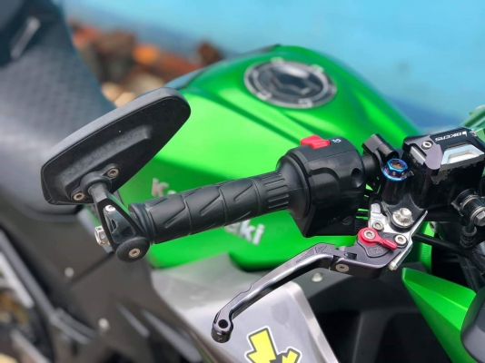 ขาย74,500บาท Z300 abs ปี2016 (ปลายปี)  ????รายละเอียดรถ???? Z300 abs ปี2016 (ปลายปี) ไมล์35,***โลแท้ เพิ่งเซอร์วิสมาเดือนที่แล้ว -สีเดิมทั้งคันไร้ตำหนิสวยมากคันนี้ -รถลงหน้า18 เปลี่ยนโครงใหม่แจ้งลงเล่มแล้ว ศูนย์ตรง -เอกสารครบพร้อมโอน ภาษี62  ????ของแต่ง??