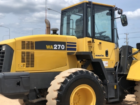 ขายรถตักล้อยาง KOMATSU WA270-5 นำเข้าเองจากญี่ปุ่น สภาพสวยพร้อมใช้ มีVDOการทำงานครับ