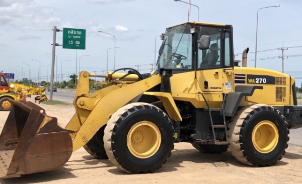 ขายรถตักล้อยาง KOMATSU WA270-5 นำเข้าเองจากญี่ปุ่น สภาพสวยพร้อมใช้ มีVDOการทำงานครับ