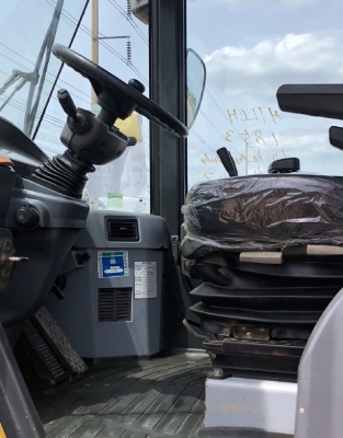 ขายรถตักล้อยาง KOMATSU WA270-5 นำเข้าเองจากญี่ปุ่น สภาพสวยพร้อมใช้ มีVDOการทำงานครับ