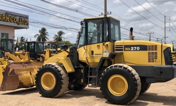 ขายรถตักล้อยาง KOMATSU WA270-5 นำเข้าเองจากญี่ปุ่น สภาพสวยพร้อมใช้ มีVDOการทำงานครับ