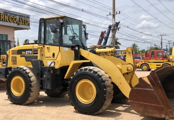 ขายรถตักล้อยาง KOMATSU WA270-5 นำเข้าเองจากญี่ปุ่น สภาพสวยพร้อมใช้ มีVDOการทำงานครับ