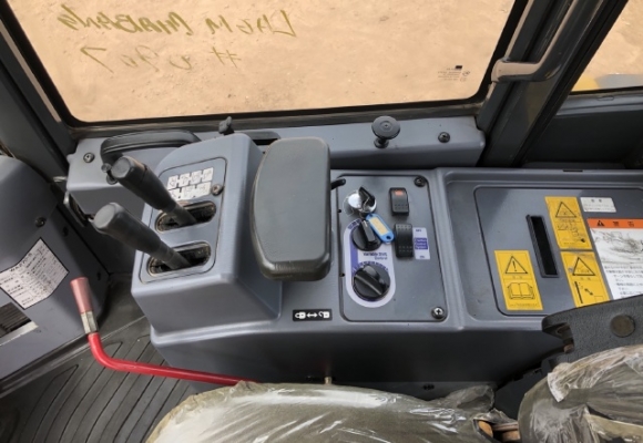 ขายรถตักล้อยาง KOMATSU WA270-5 นำเข้าเองจากญี่ปุ่น สภาพสวยพร้อมใช้ มีVDOการทำงานครับ