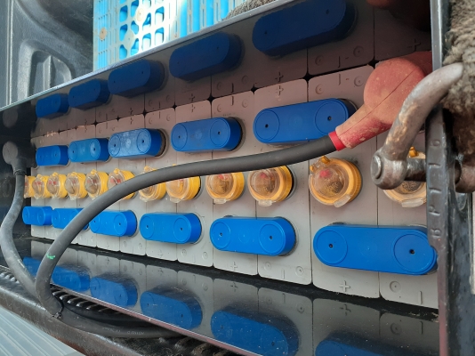 แบตเตอรี่รถยก 24 v 240 ah