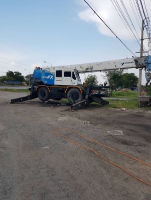 ขายเครนทาดาโน่ M5 25 ตันเอกสารเล่มทะเบียนราคา 2,200,000