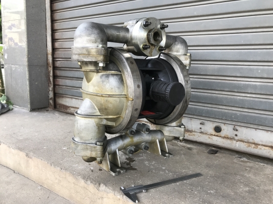 ขายปั๊มไดอะแฟรม Made in USA. ขนาดท่อ 1.5 นิ้ว โครงสร้างสแตนเลส สภาพสวยใหม่มาก ดูดแรง พร้อมใช้งาน