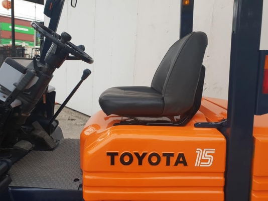 ขายโฟล์คลิฟท์ TOYOTA 5FG15 1.5 ตัน สภาพพร้อมใช้งาน