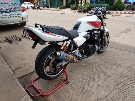 ขาย HONDA CB1300 ปี2000 แต่งสวย แฮนด์บาร์ กันล้ม ท่อแต่งฟลูไทเทเนียม AGRAS อินวอยส์ สรรพสามิตร ราคา 