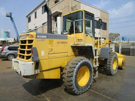 ขาย รถตักล้อยาง KOMATSU WA 200-3 นำเข้าจากญี่ปุ่นโดยตรง โทร.090-986-2521 อ๊อบ ขาย รถตักล้อยาง KOMATSU WA 200-3 นำเข้าจากญี่ปุ่นโดยตรง โทร.090-986-2521 อ๊อบ