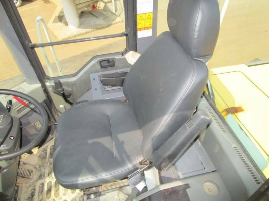 ขาย รถตักล้อยาง KOMATSU WA 200-3 นำเข้าจากญี่ปุ่นโดยตรง โทร.090-986-2521 อ๊อบ ขาย รถตักล้อยาง KOMATSU WA 200-3 นำเข้าจากญี่ปุ่นโดยตรง โทร.090-986-2521 อ๊อบ