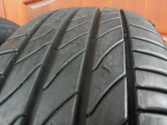 ยางมิชลิน ขอบ 195/60R16 ปี 15 ยางมิชลิน ขอบ 195/60R16 ปี 15