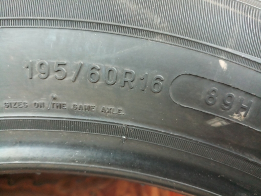 ยางมิชลิน ขอบ 195/60R16 ปี 15