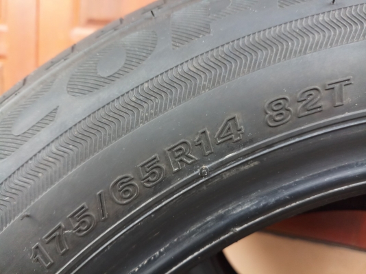 ยางบริดสโตน ขอบ 175/65R14 ปี 17